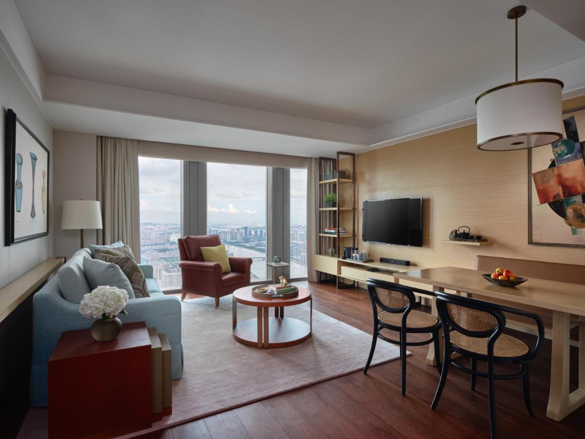 Rosewood Guangzhou, Enjoy Free Shuttle Bus Service Between The Hotel And The Canton Fair Complex During The Canton Fair Экстерьер фото